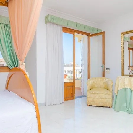 Taberneret Hotel